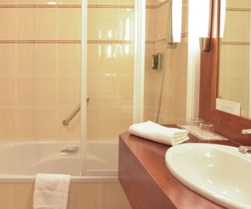 Suite chambre à réserver à Quimper centre 2